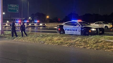 1 Dallas police officer dead, 2 wounded in Oak Cliff shooting.